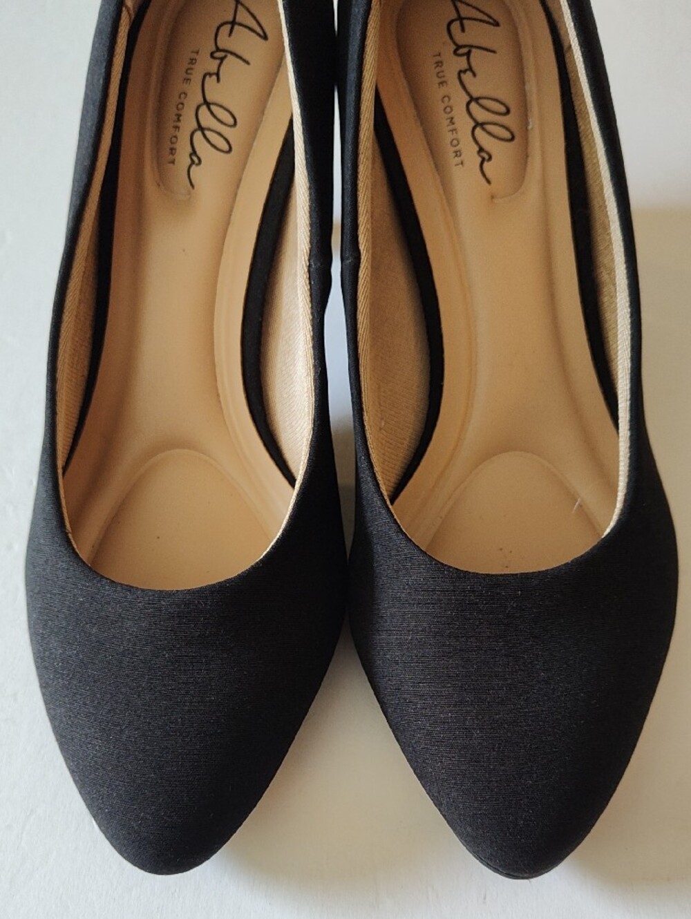 ABELLA "Galaxy"Black Pointed-Toe Classic Comfort Pumps Size 8 M - Picture 2 of 11